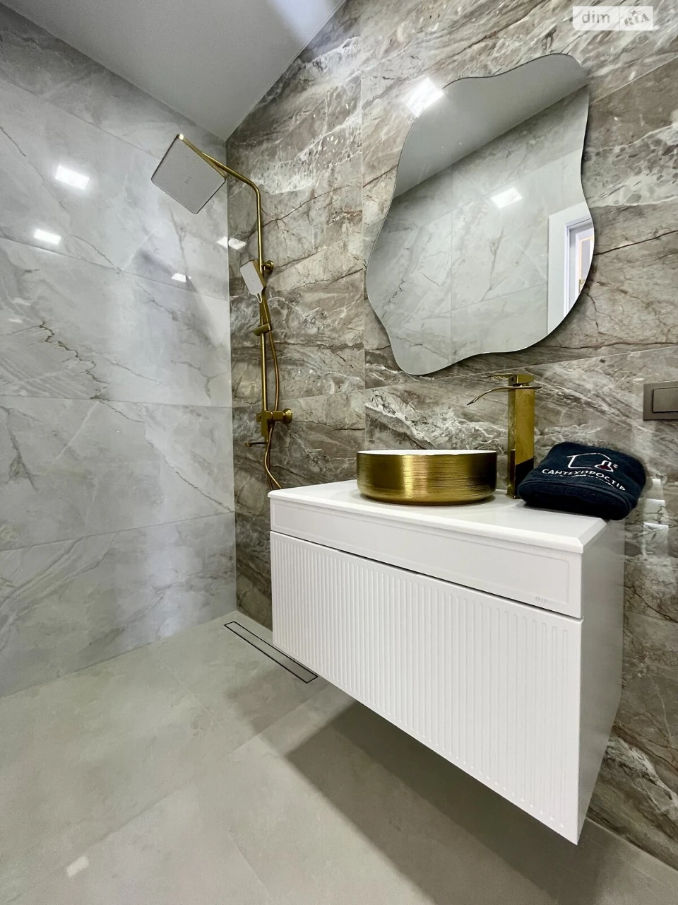 Townhouse for sale