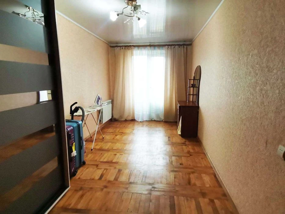 Продаж двокімнатної квартири