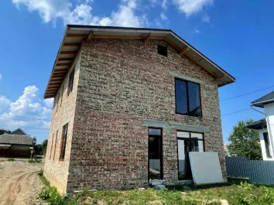 Будинок. Івано-Франківськ, Волонтерська вул.
