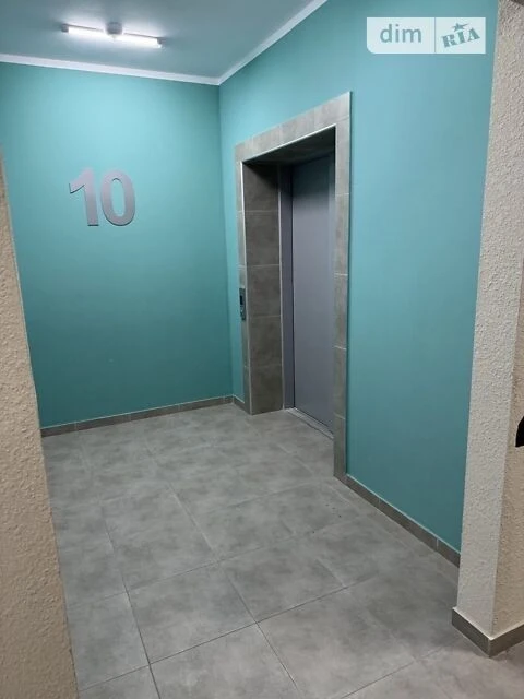 Продаж 2к квартири 64 кв. м на вул. Академіка Заболотного 15
