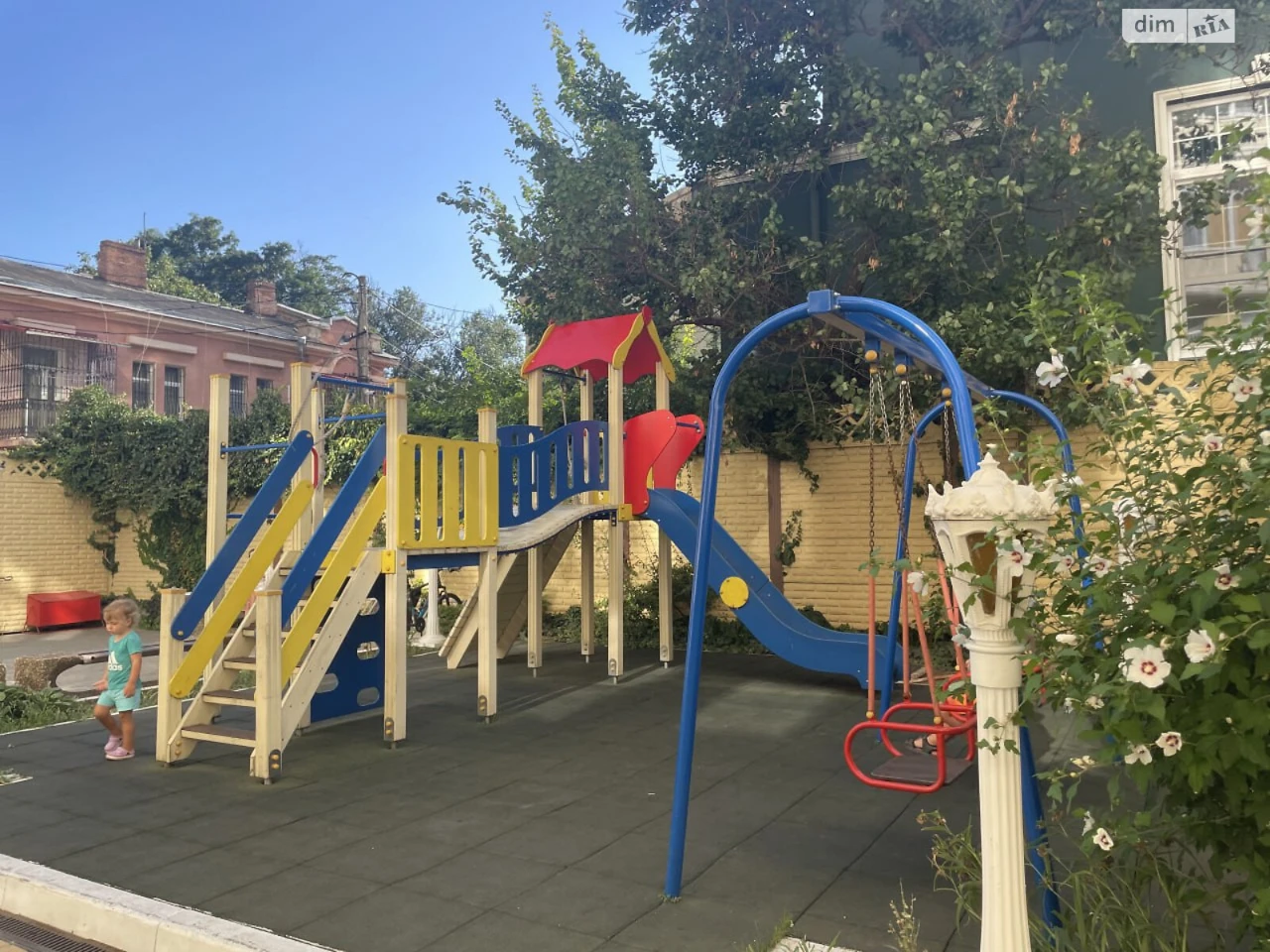 Продажа квартир Приморский.