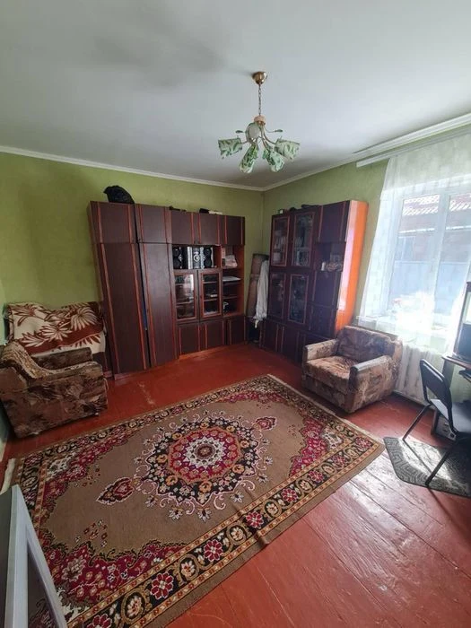 Продається частина  будинку р-н Раково, вул Чорновола.