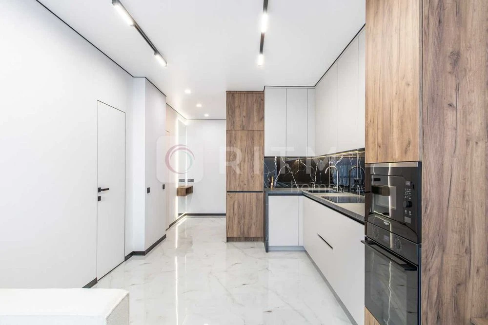 Продаж просторої квартири в ЖК Manhattan Lite