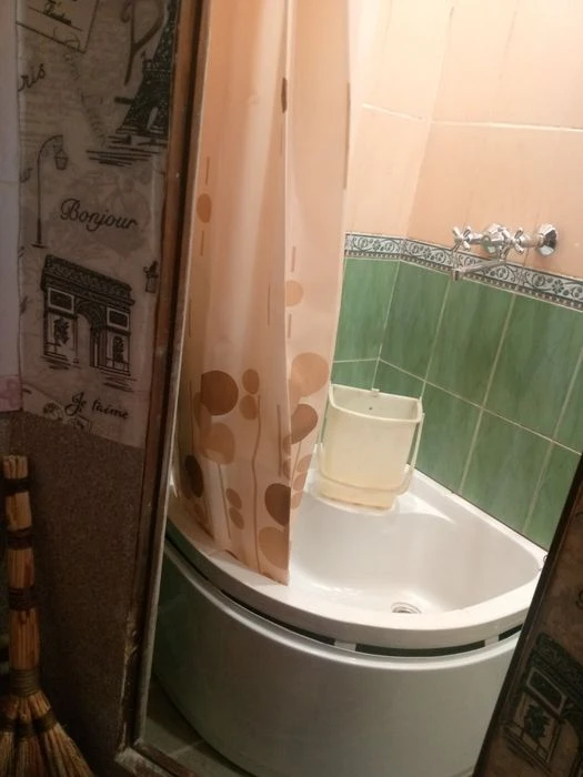 I will sell a hotel, Kirgizskaya St., 4 (Odessa district), 4