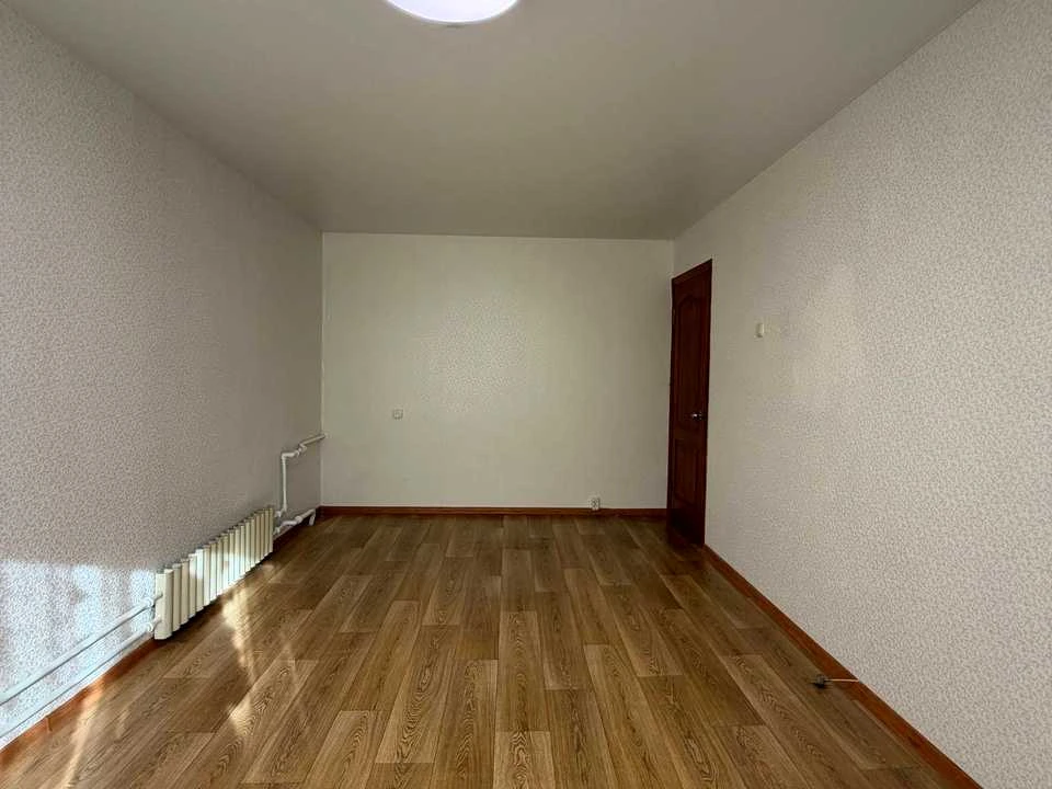 Apartment. Kharkiv, Traktorostudivnyky Ave.