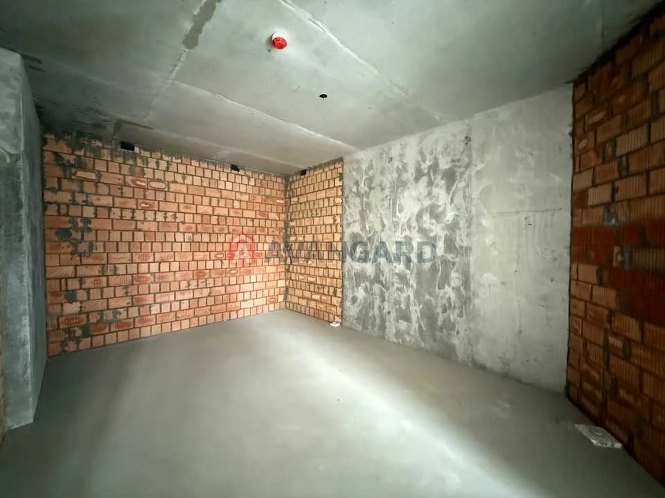 Apartment. Kyiv, Mykola Bazhana Ave., (Building 9)