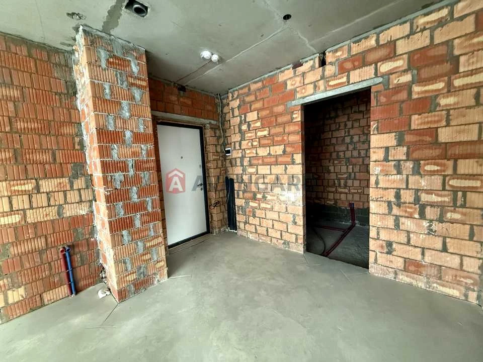 Apartment. Kyiv, Mykola Bazhana Ave., (Building 9)