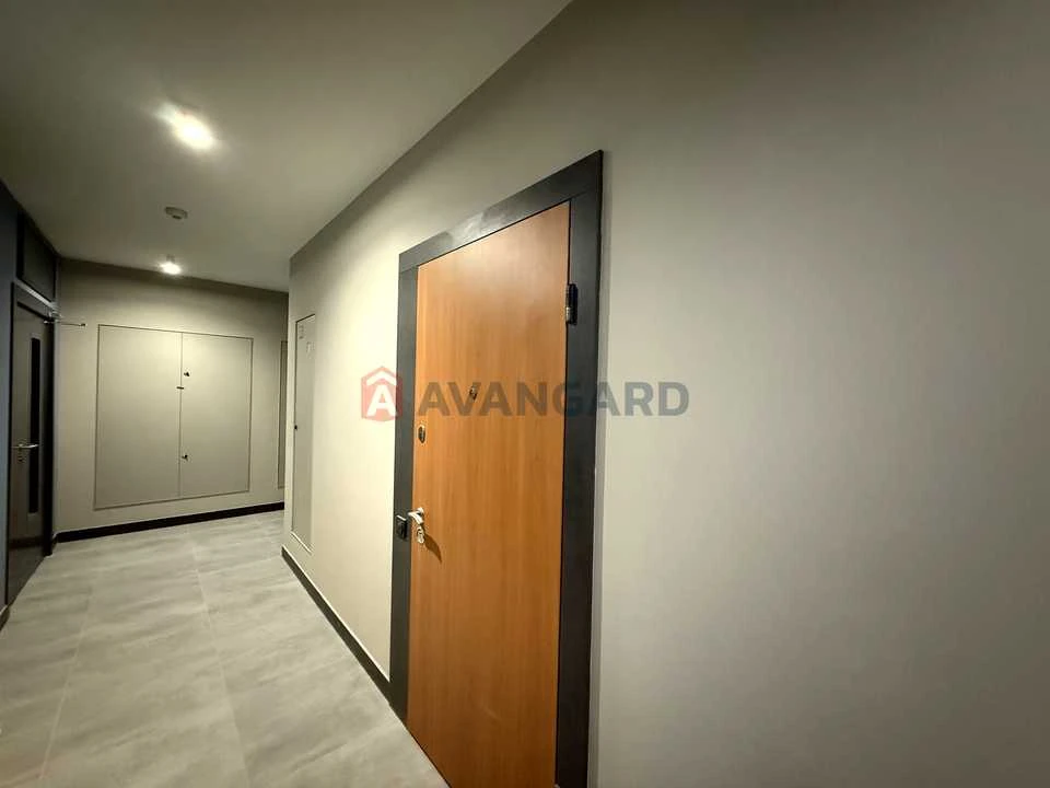 Apartment. Kyiv, Mykola Bazhana Ave., (Building 9)