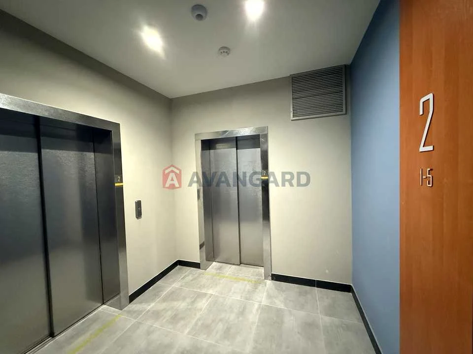Apartment. Kyiv, Mykola Bazhana Ave., (Building 9)