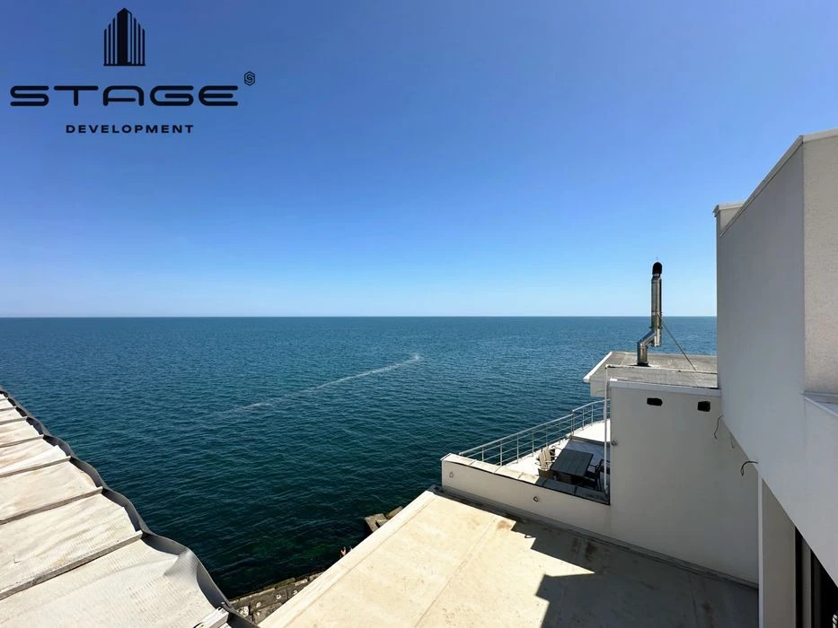 NO COMMISSION • Seafront • $1,300/meter • Arcadia • Sa