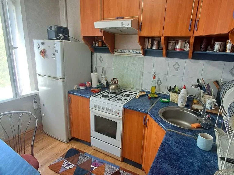 Apartment. Zaporizhzhia, Avtozavodska Street.