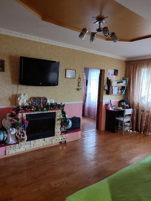 Продаж 3-к квартири на Фурманова! Код: 21370