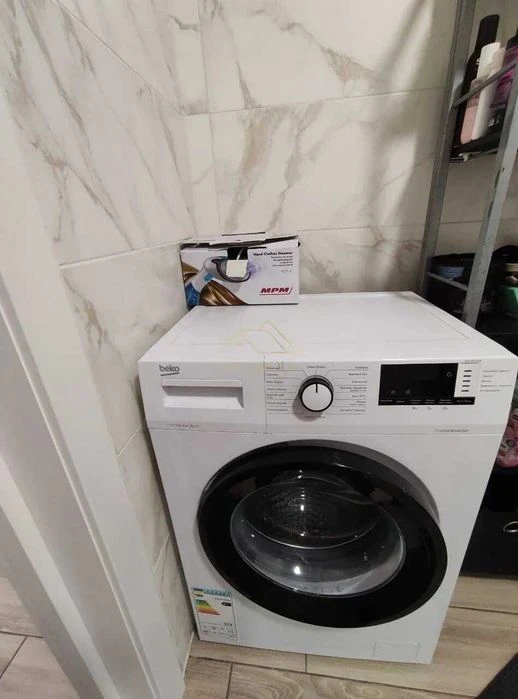 Продается 2 ком квартира + кухня-студия, 75м2.