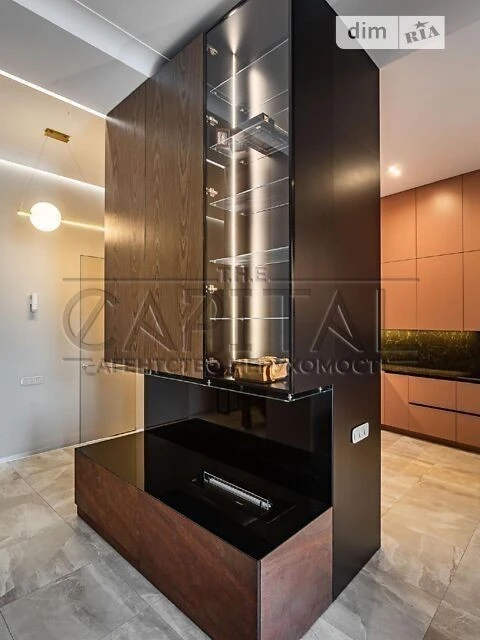 Sale of 3-room apartment 141 sq. m on Kruglouniversitytska 1 st.