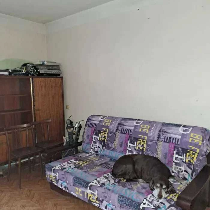 I am selling a 3-room apartment with an area of 66 m², 7th floor from 9, st.