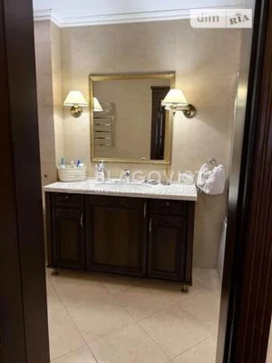 Sale of 3-room apartment 100.2 sq. m on Feodosiyskaya St. 2 • ID 3