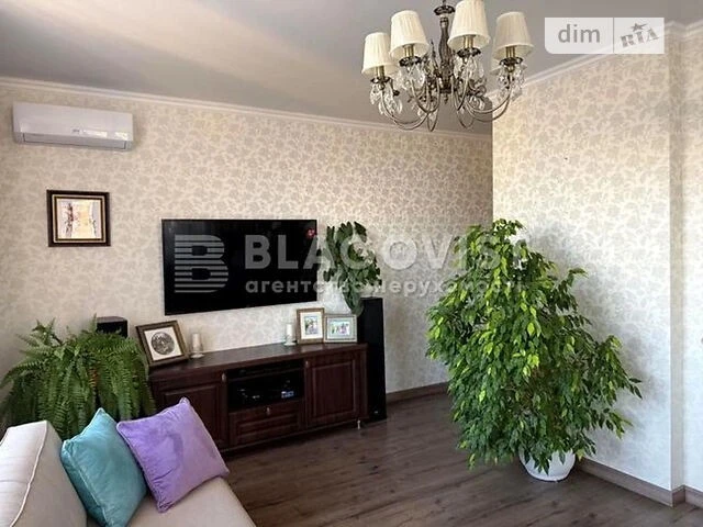 Sale of 3-room apartment 100.2 sq. m on Feodosiyskaya St. 2 • ID 3