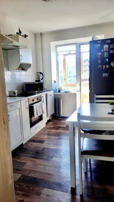For sale! Three-room apartment 6/14 in the center of Baburka Voucher