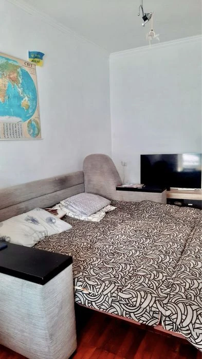 For sale! Three-room apartment 6/14 in the center of Baburka Voucher