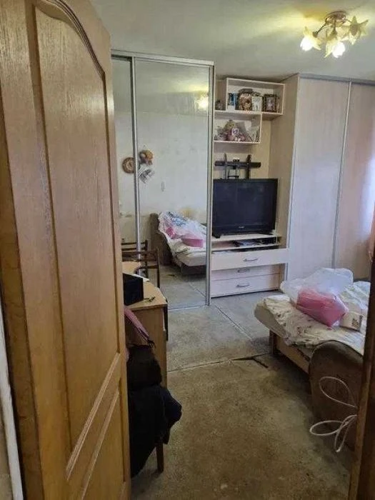 For sale 1 room square, Maselskogo metro station