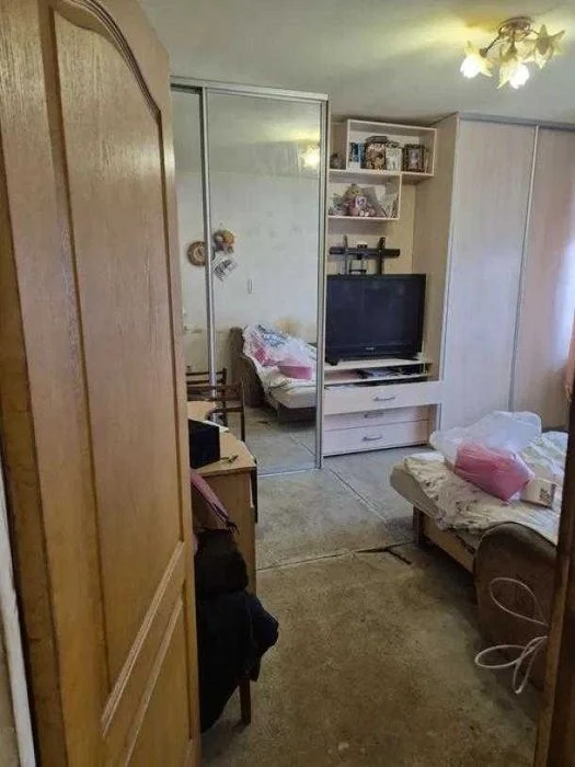 For sale 1 room square, Maselskogo metro station