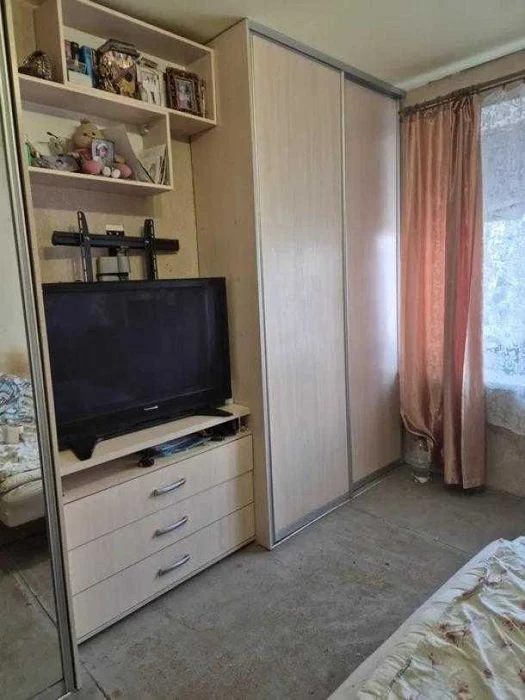 For sale 1 room square, Maselskogo metro station