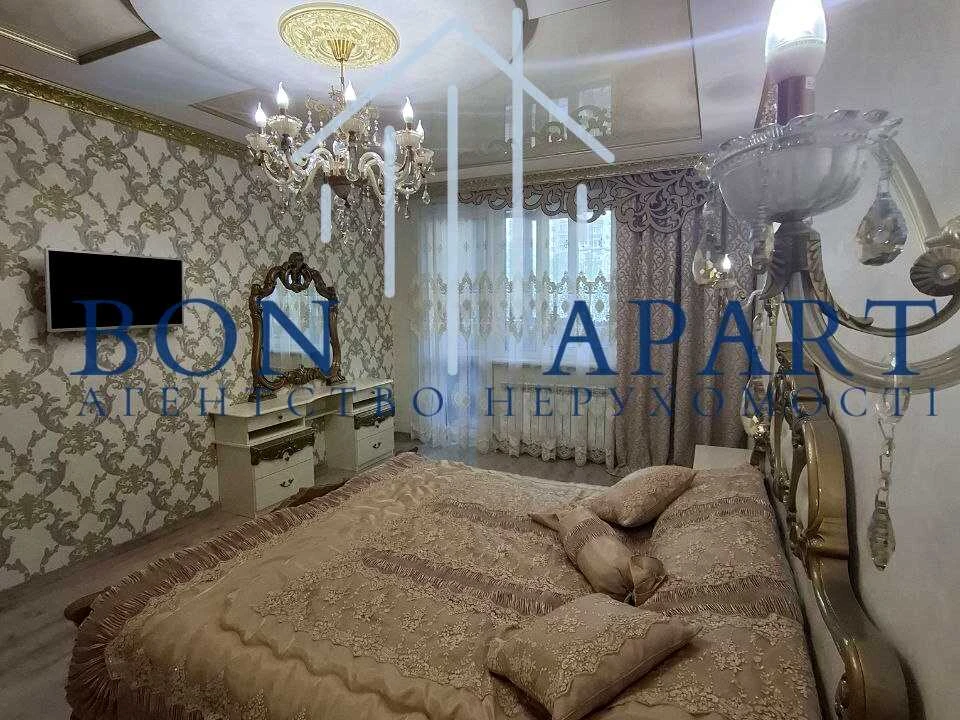 Квартира. Киев, Патриарха Мстислава Скрипника ул. (Николай О