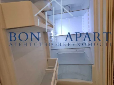 Квартира. Киев, Патриарха Мстислава Скрипника ул. (Николай О
