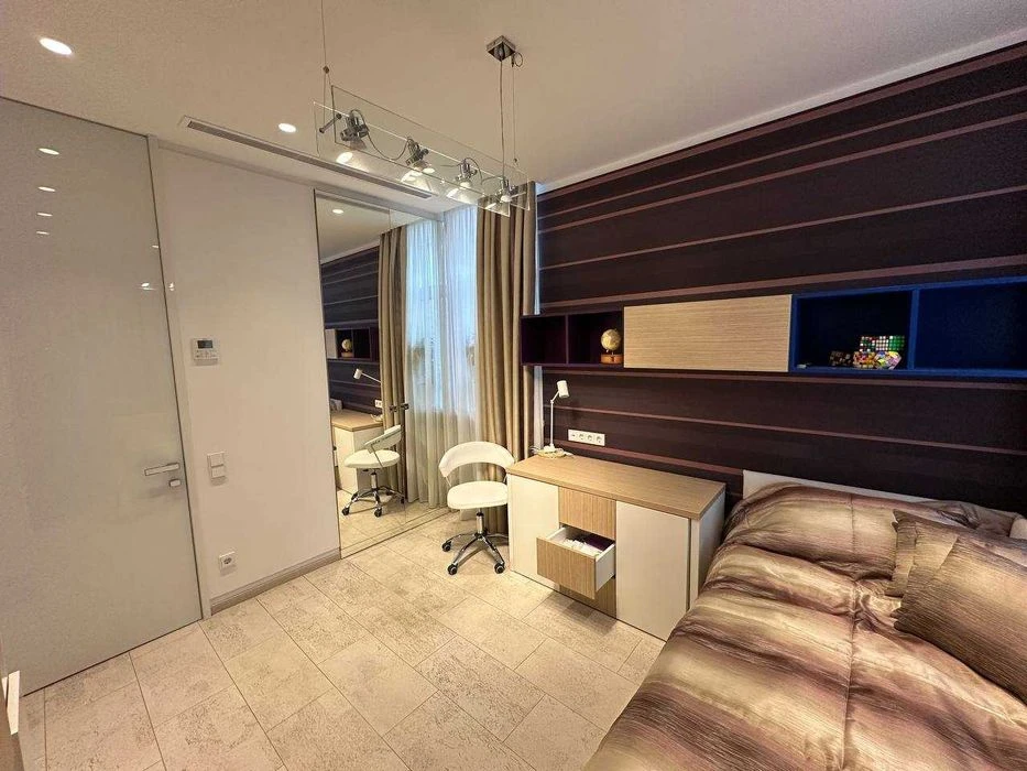 Продам 3 комнатную квартиру Терраса в ЖК IQ-House Нагорка Парк