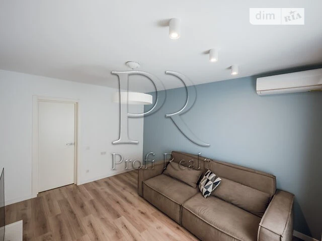 Sale of 2-room apartment 65.7 sq. m. on Yuliya Zdanovskaya St. 36V •