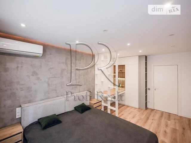 Sale of 2-room apartment 65.7 sq. m. on Yuliya Zdanovskaya St. 36V •