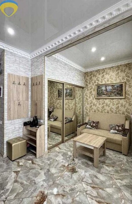 В продаже 1-квартира с ремонтом и укомплектована Клубный б