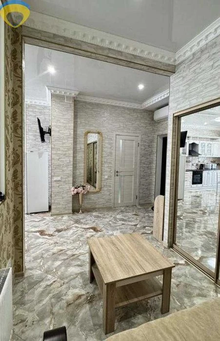В продаже 1-квартира с ремонтом и укомплектована Клубный б