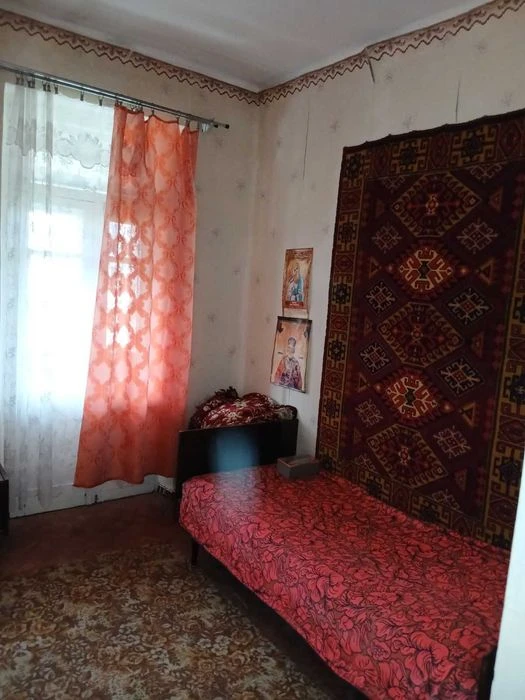 Продам 2-комнатную квартиру на проспекте Ивана Мазепы