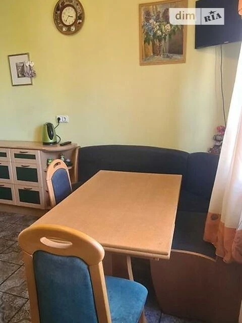 Sale of 3-room apartment 70 sq. m. on Levka Lukyanenka St. 33/35 •