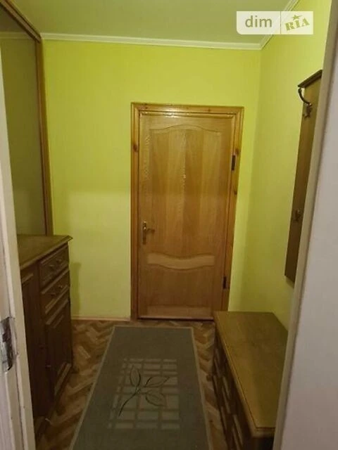 Sale of 3-room apartment 70 sq. m. on Levka Lukyanenka St. 33/35 •