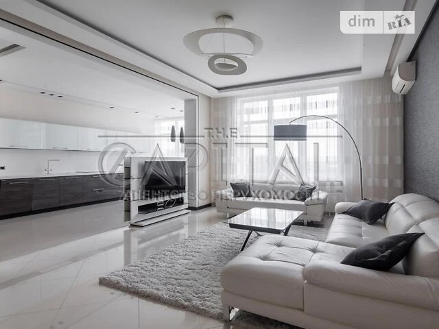 Sale of 4-room apartment 176 sq. m. on Andriy Verkhoglyada St. 9 • I