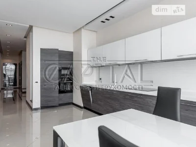 Sale of 4-room apartment 176 sq. m. on Andriy Verkhoglyada St. 9 • I
