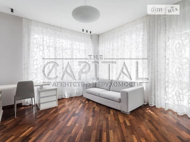 Sale of 4-room apartment 176 sq. m. on Andriy Verkhoglyada St. 9 • I