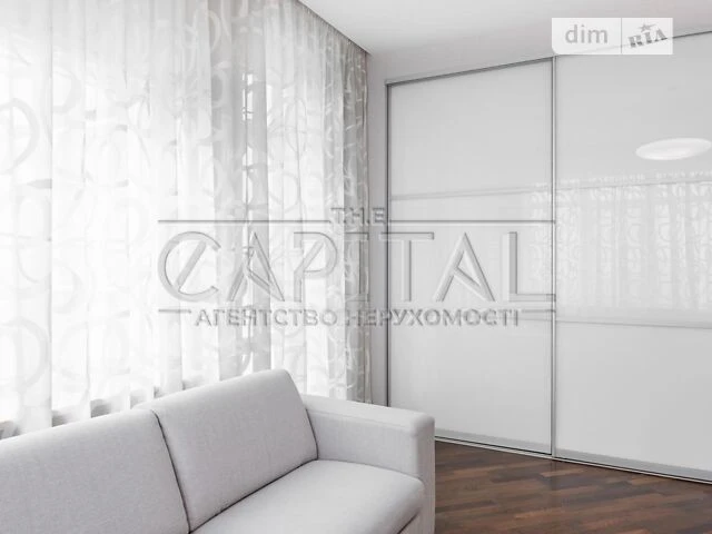 Sale of 4-room apartment 176 sq. m. on Andriy Verkhoglyada St. 9 • I