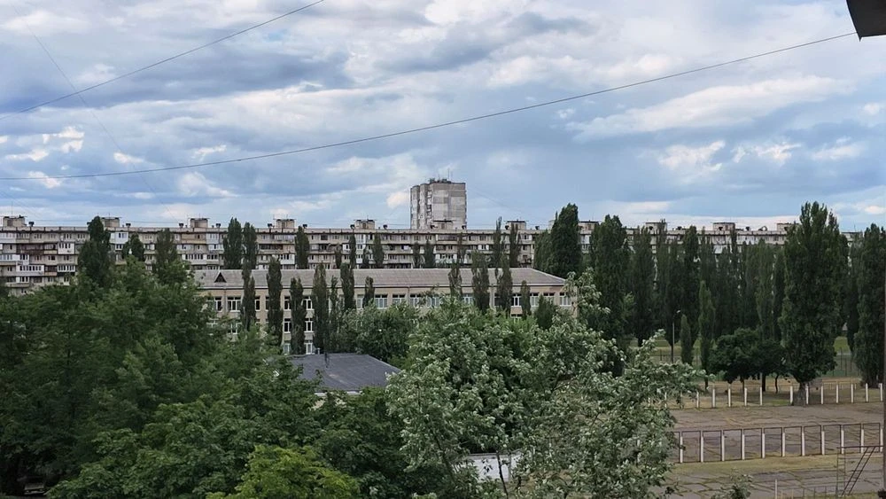 3-apartment Lisovyi massiv, Desnyanskyi district