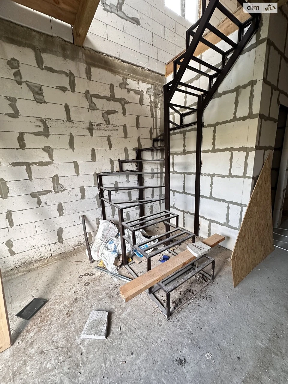 Townhouse for sale Lenposelyshche