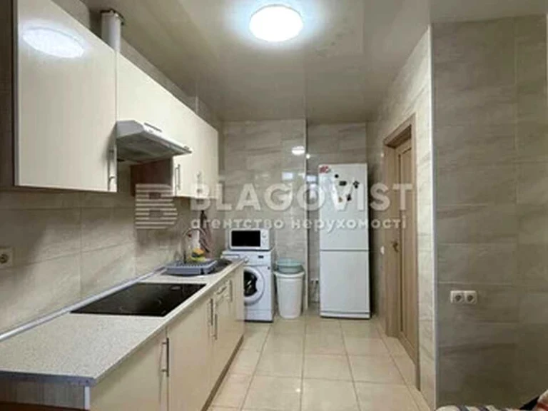 Apartment. Kyiv, Raketna St.