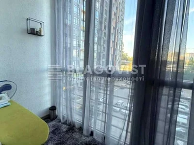 Apartment. Kyiv, Raketna St.