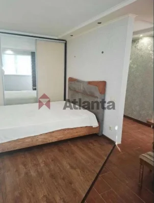For sale cozy 1-room studio apartment with renovation, Zdol St.