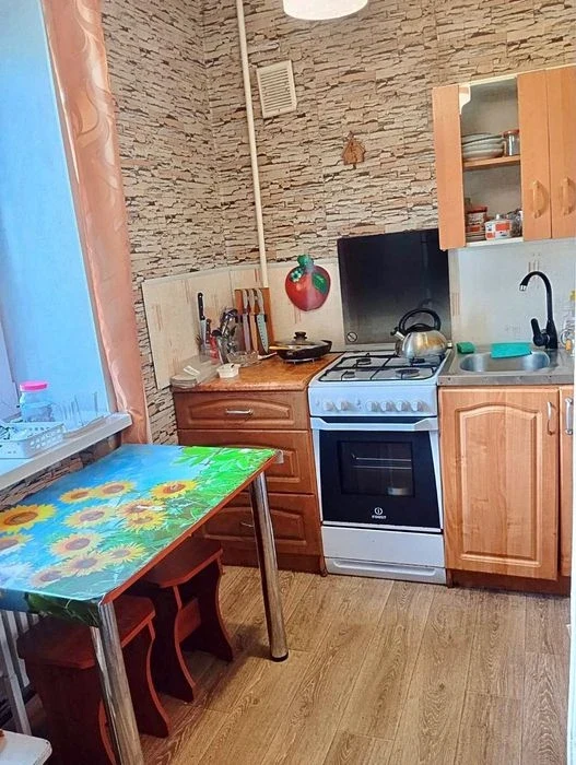 Light 24/7 One-room apartment on Sechenov St. $13,500