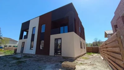 Продаж дуплексів 115м2 з міськими комунікаціями.