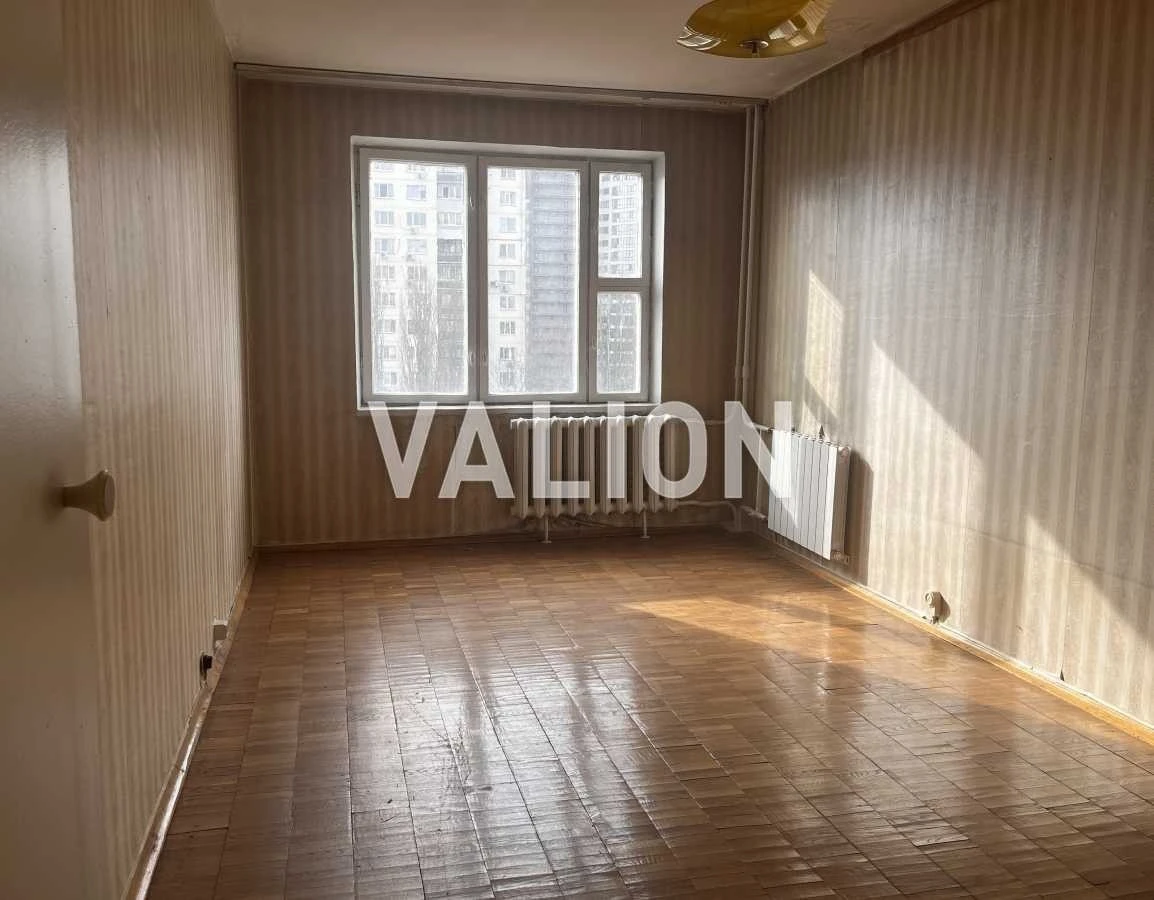Sale of a 3-room apartment 69.3 m², Patriarcha Mstislava Skr.