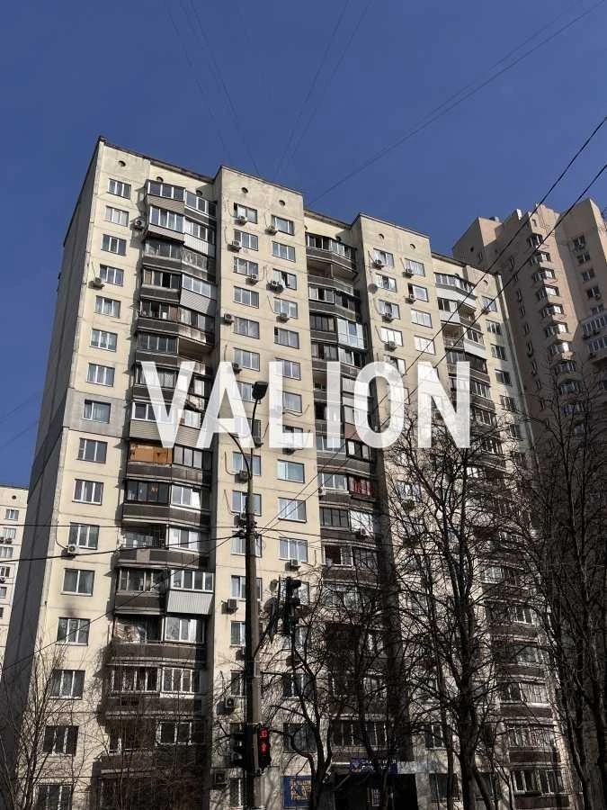 Sale of a 3-room apartment 69.3 m², Patriarcha Mstislava Skr.