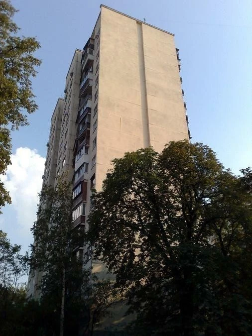 Sale of a 3-room apartment 69.3 m², Patriarcha Mstislava Skr.